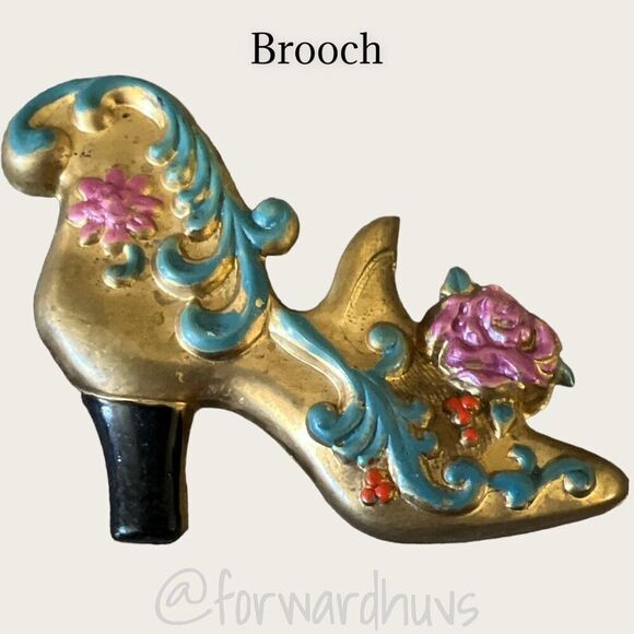 Fashionista Fashion Shoe Brooch Pin - Picture 3 of 9